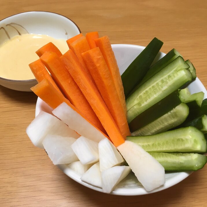 味噌マヨで食べる♪野菜スティック